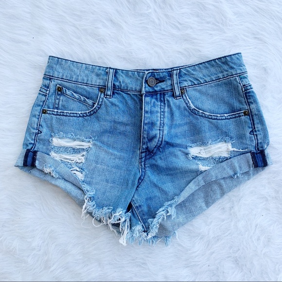 VOLCOM Cuffed Boyfriend Denim Jean Stoned Shorts 1 - Picture 4 of 15